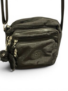 Small but mighty Kipling crossbody purse monkey keychain 9x9x3